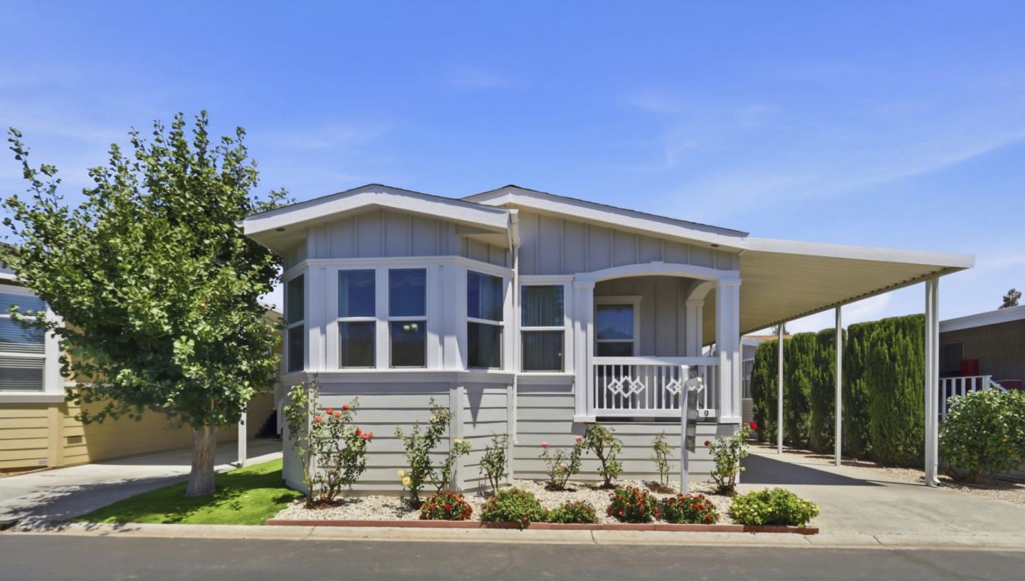 819 Villa Teresa Way — photo