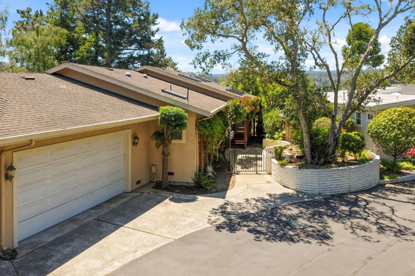 552 Bean Creek Road — photo