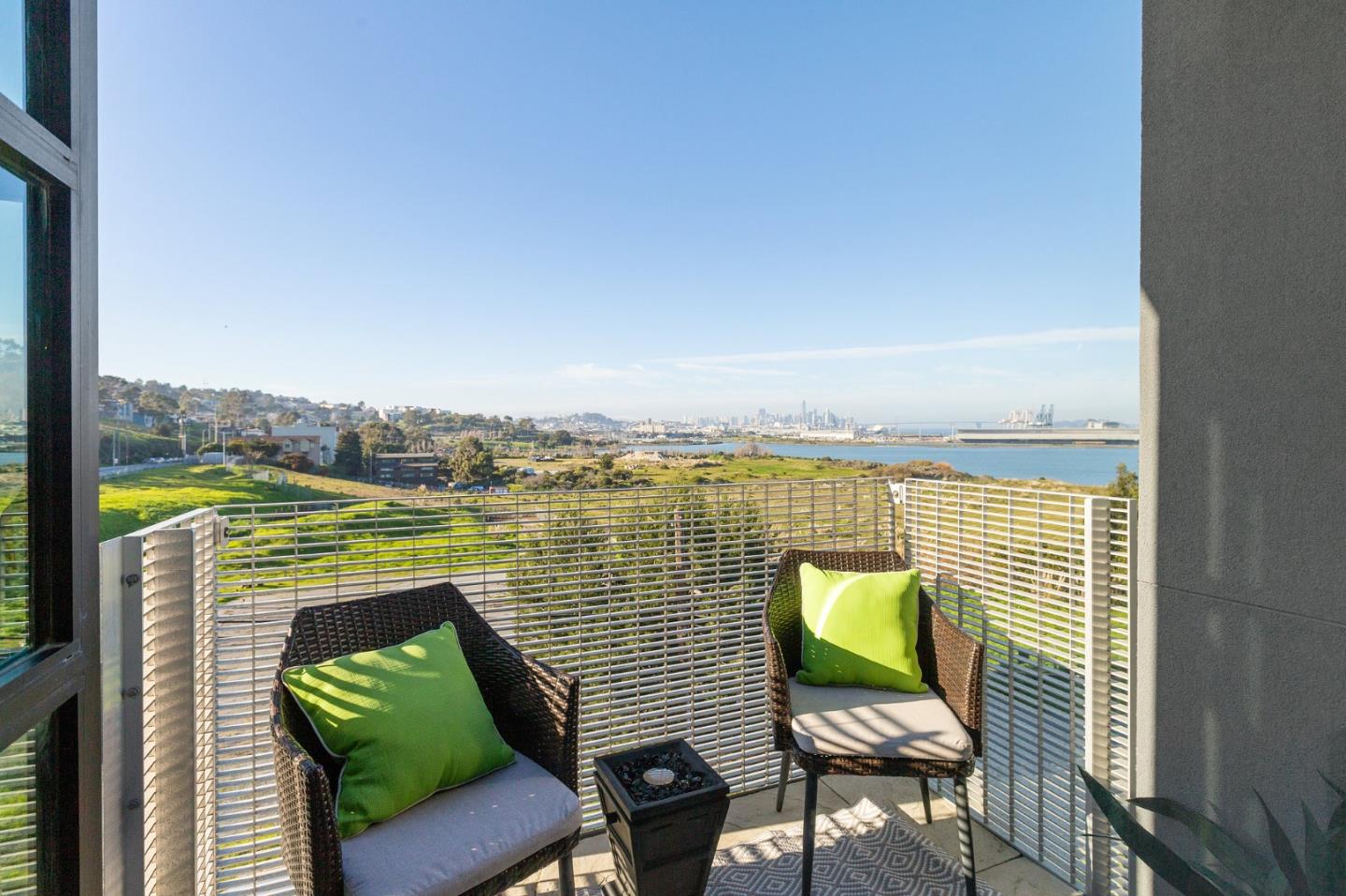 451 Donahue Street 407 — photo