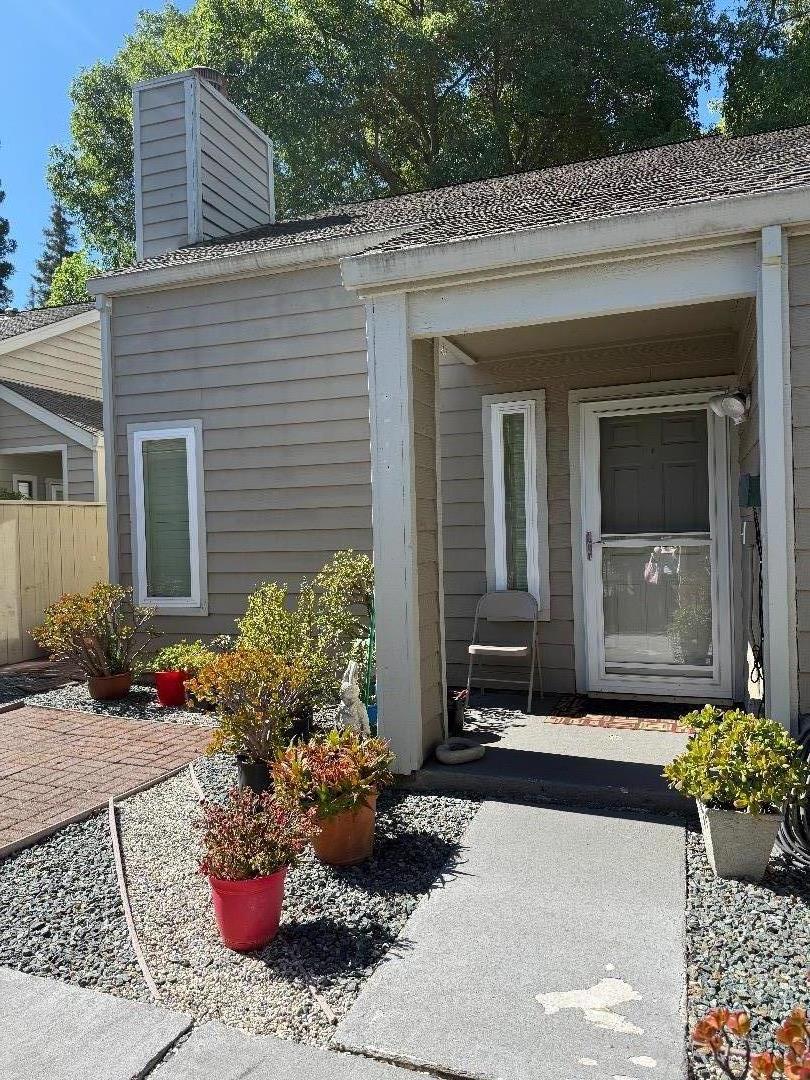 2007 Cedar Ridge Dr — photo