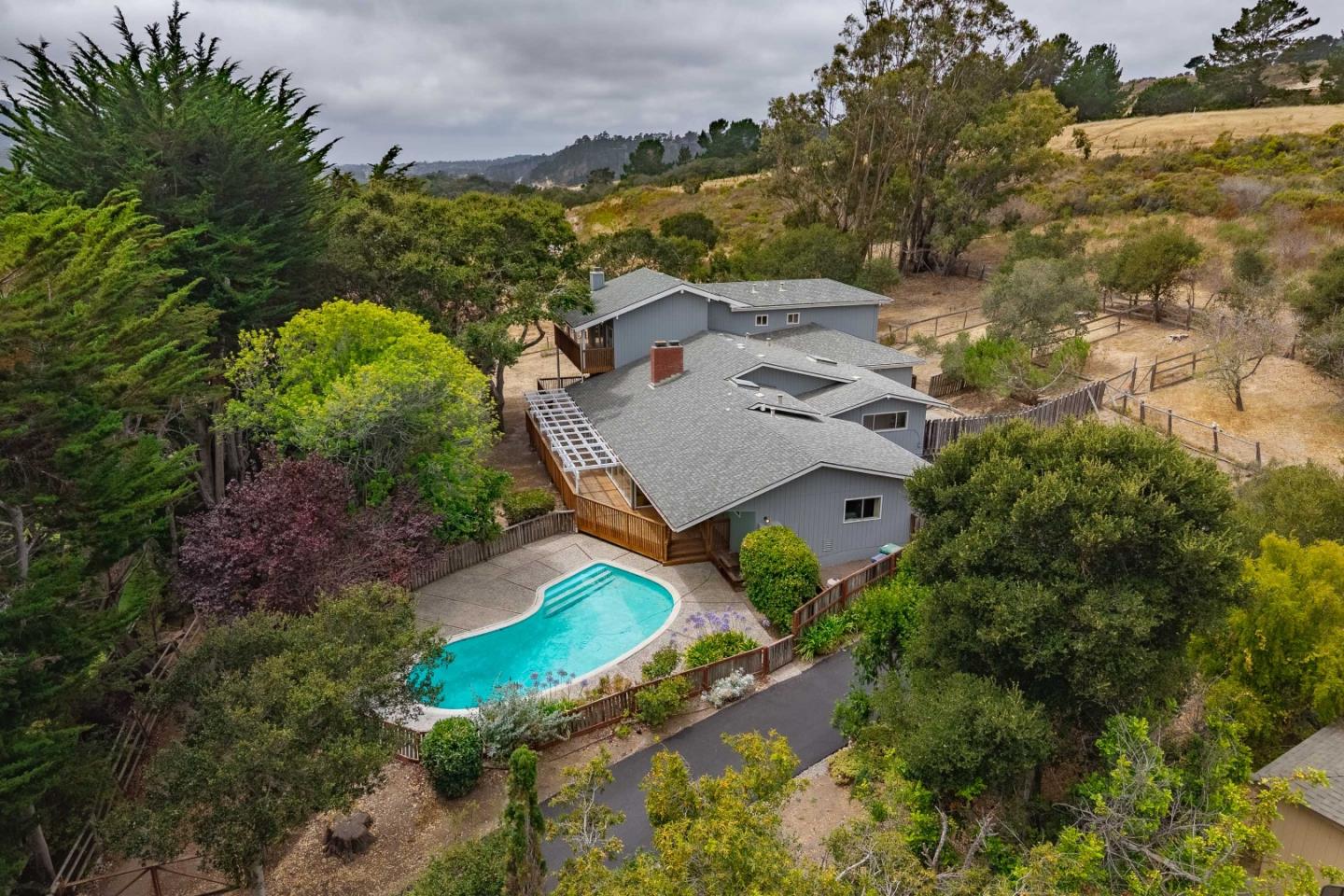 6965 Carmel Valley Road — photo