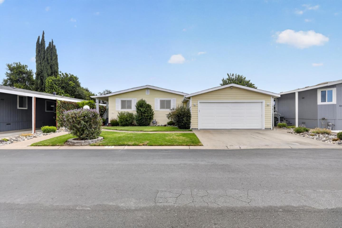 3120 Live Oak Boulevard — photo