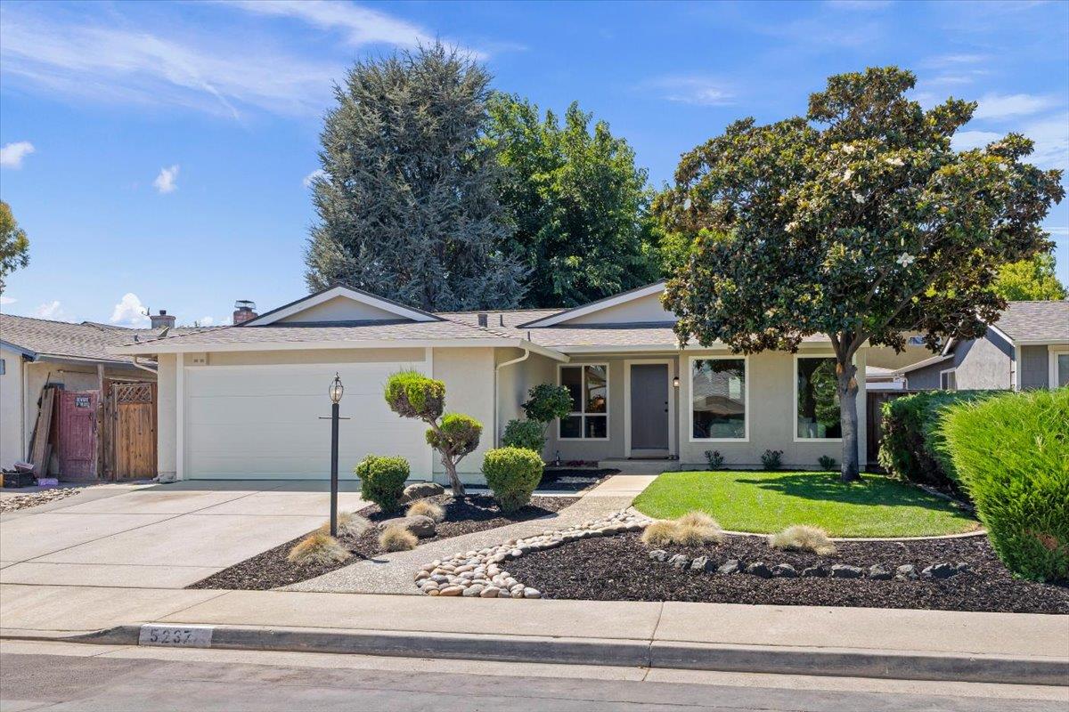5237 Tomahawk Drive — photo
