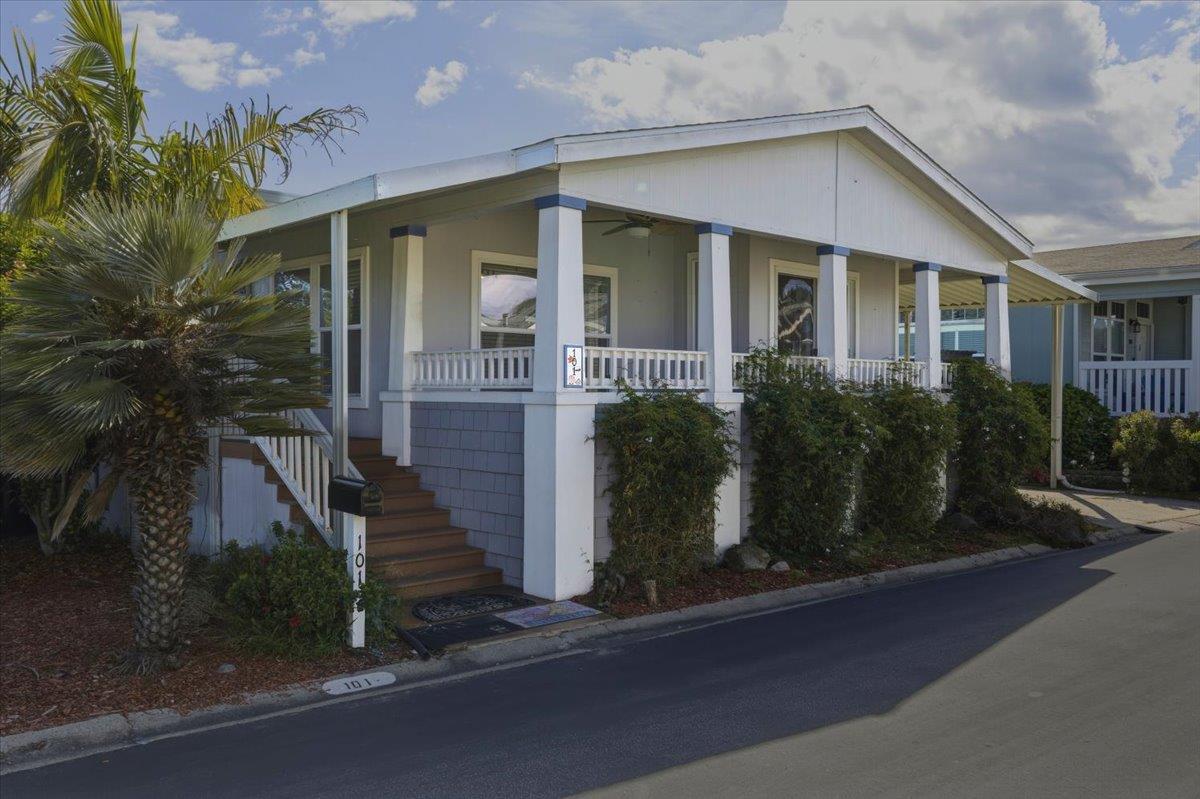 2435 Felt Street — photo