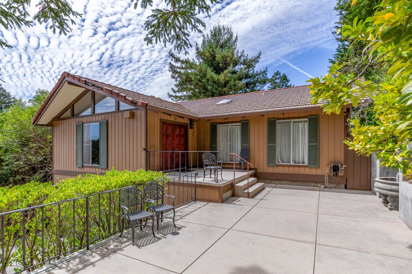 115 Forest View Road — photo