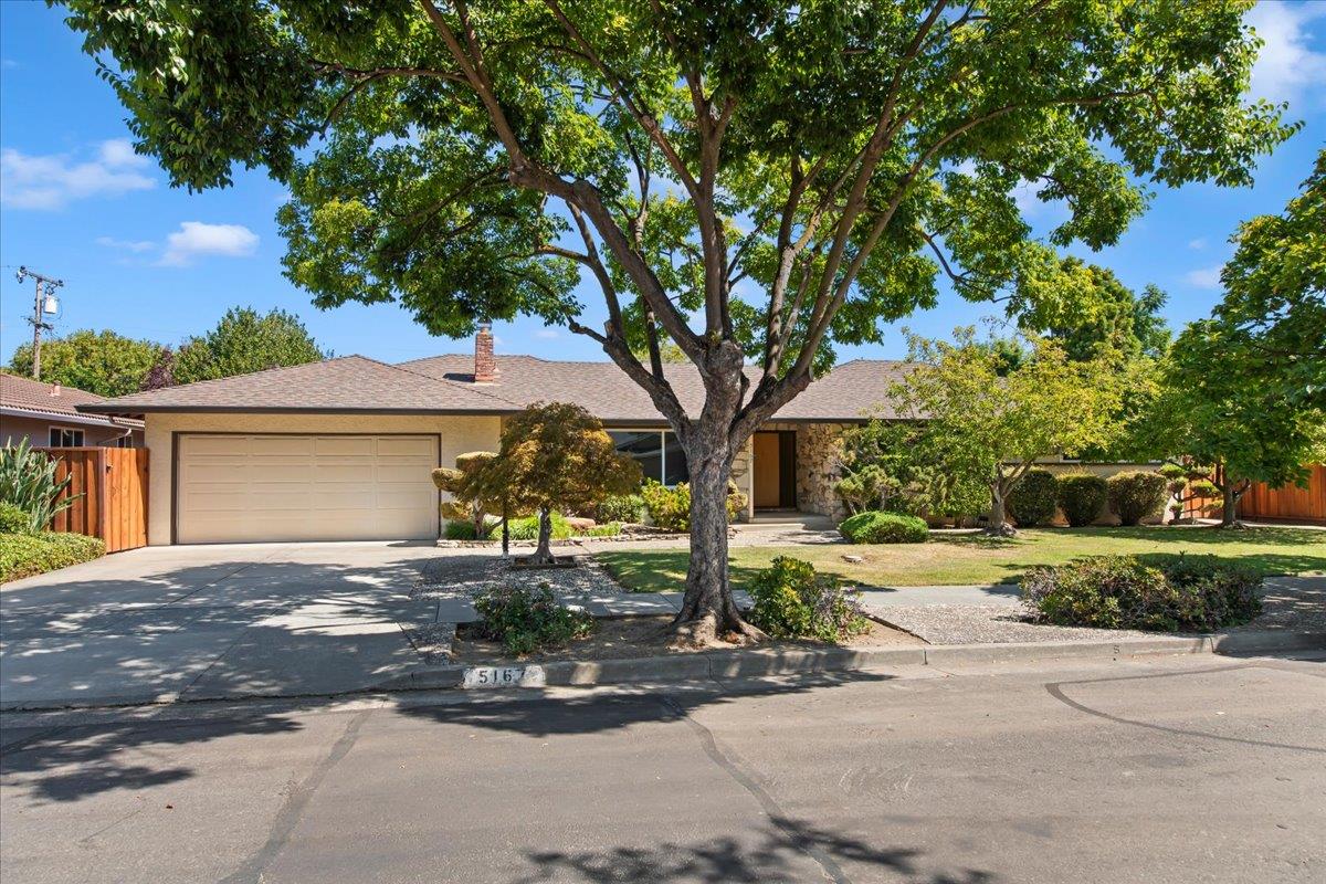 5167 Country Lane — photo