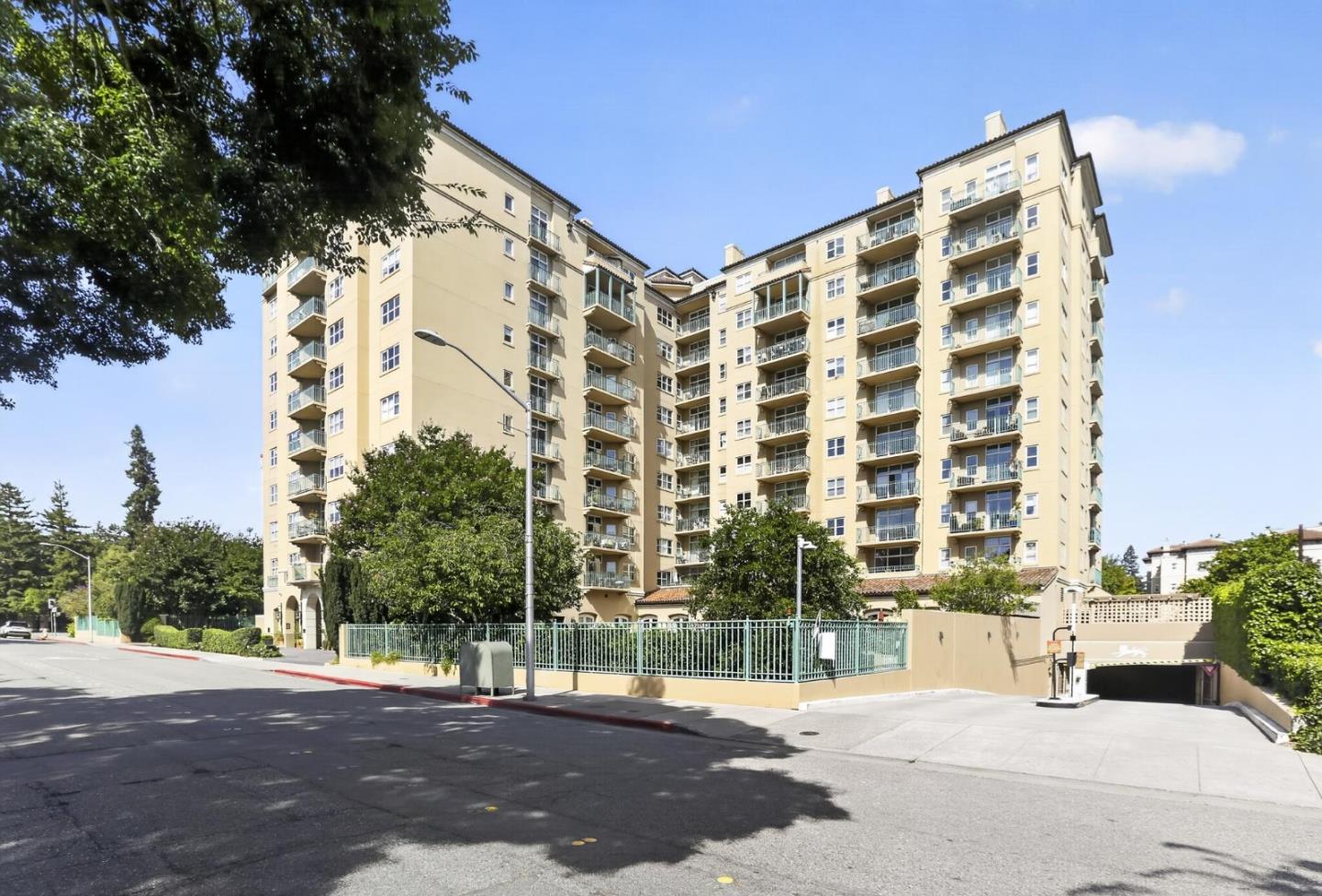 1 Baldwin Avenue 609 — photo