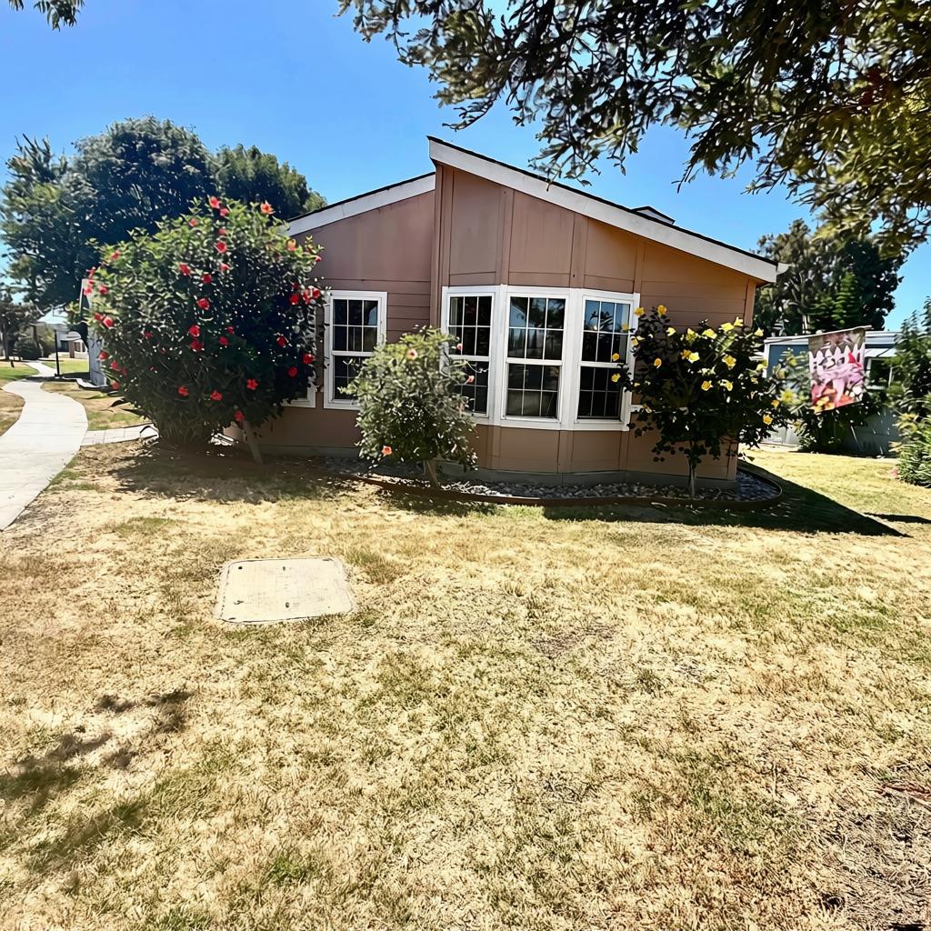 44 Eagle Green — photo