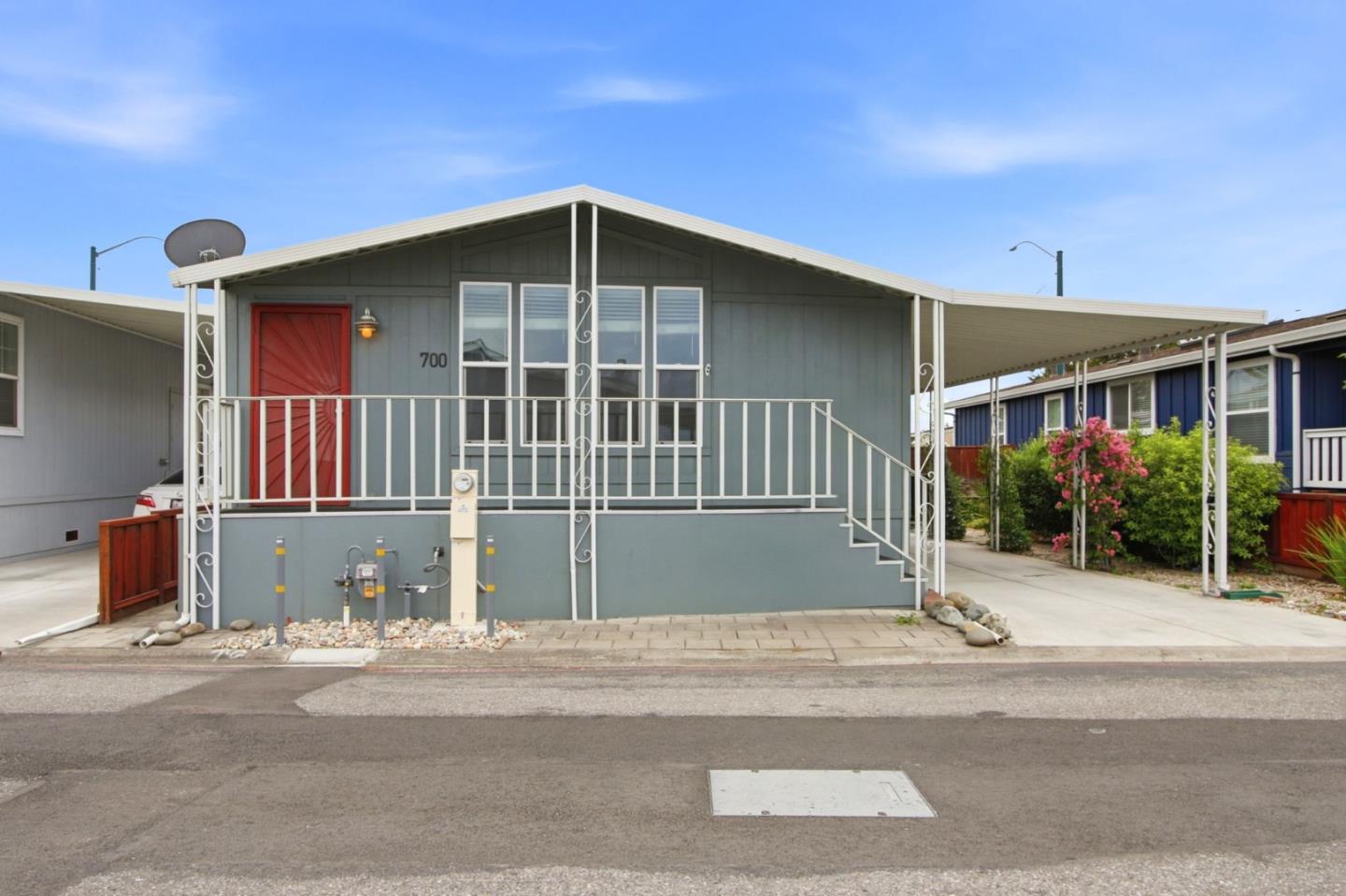 1085 Tasman Drive — photo