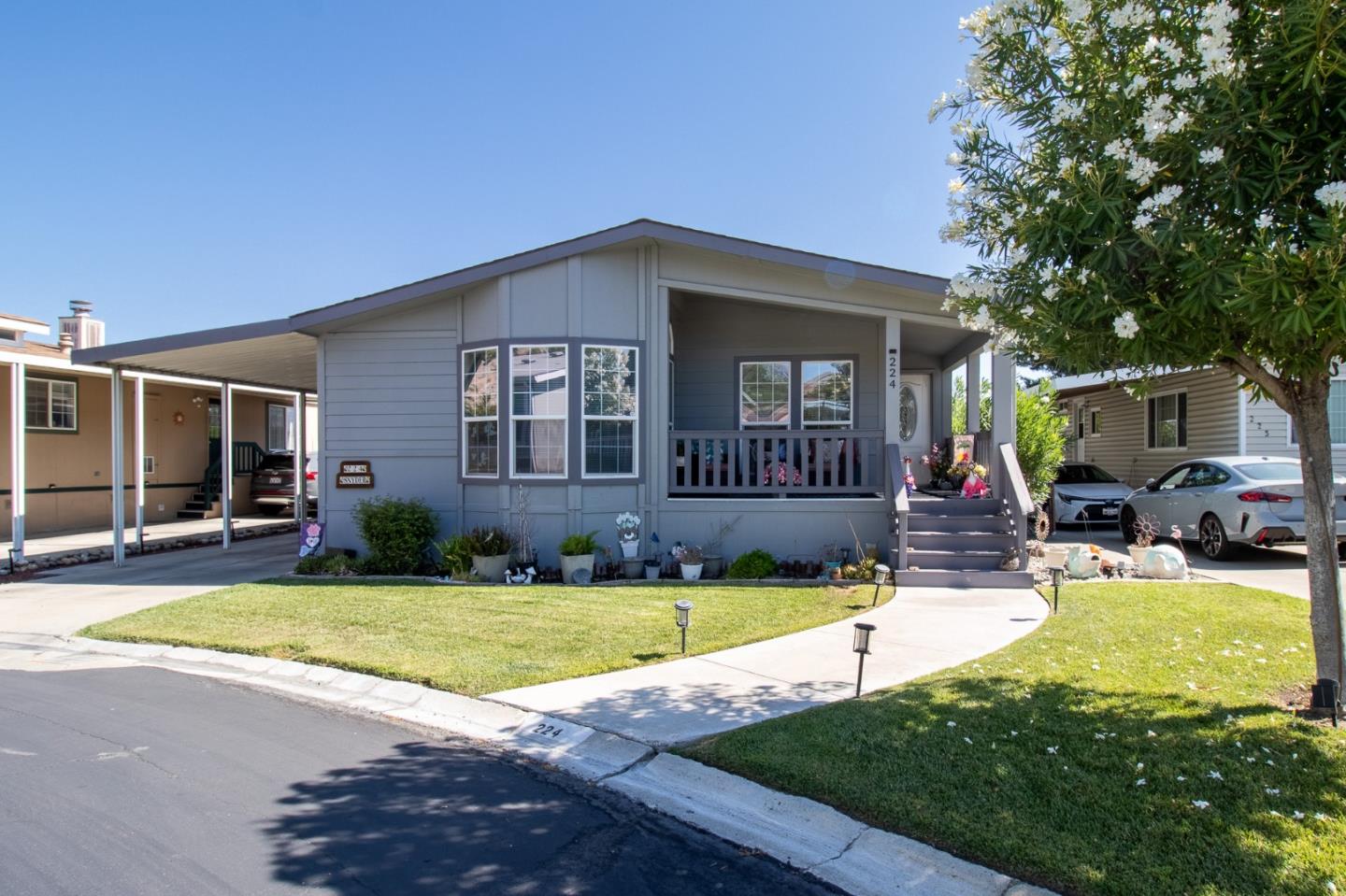 224 Chateau La Salle Drive — photo