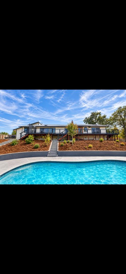 8858 Sun Valley Drive — photo