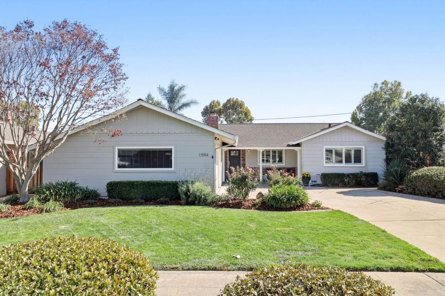 1594 Koch Lane — photo