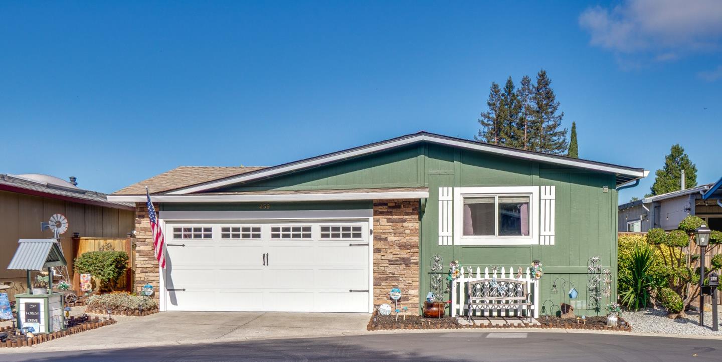 259 Forest Dr — photo