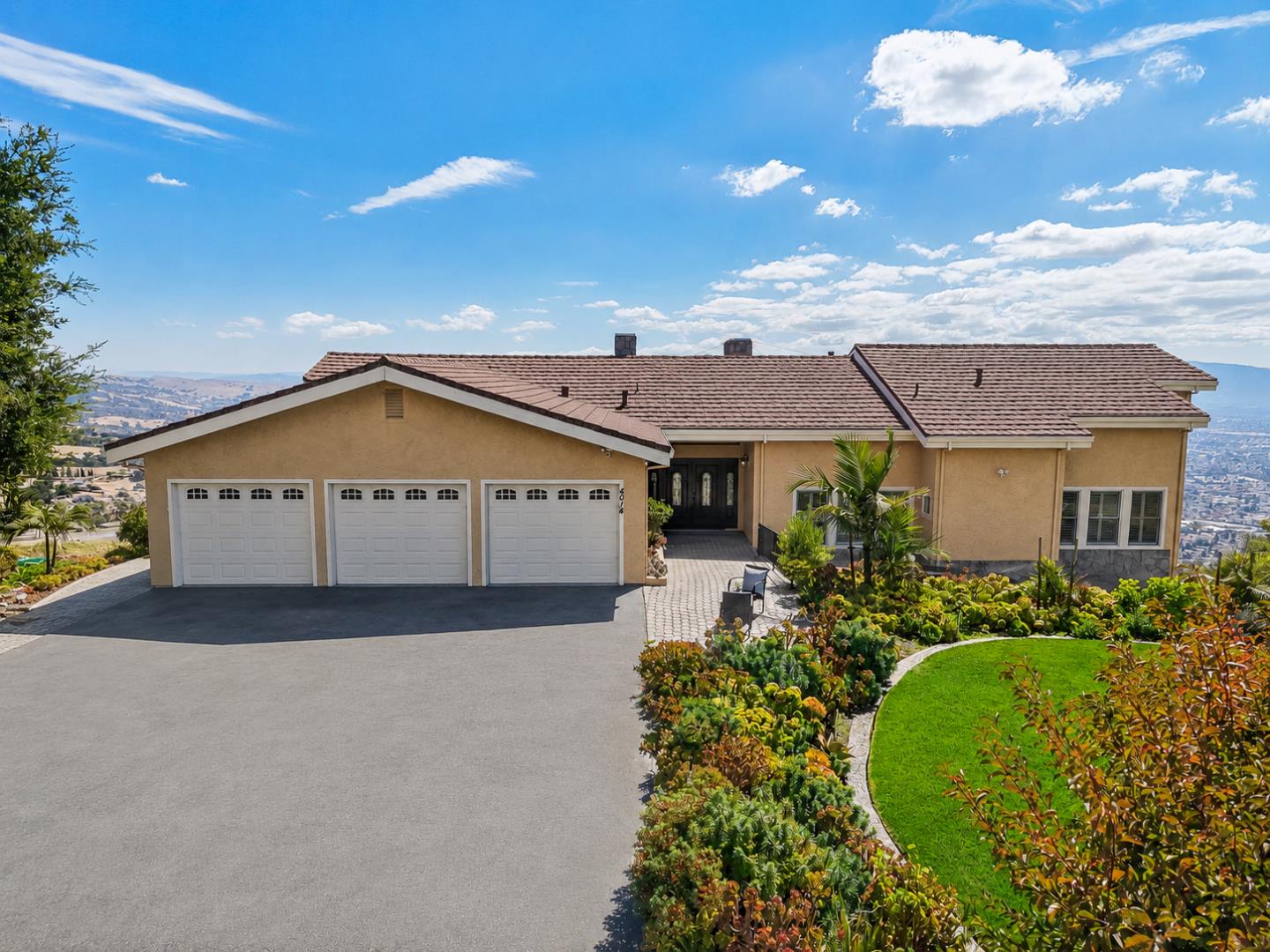 4014 Higuera Highland Lane — photo