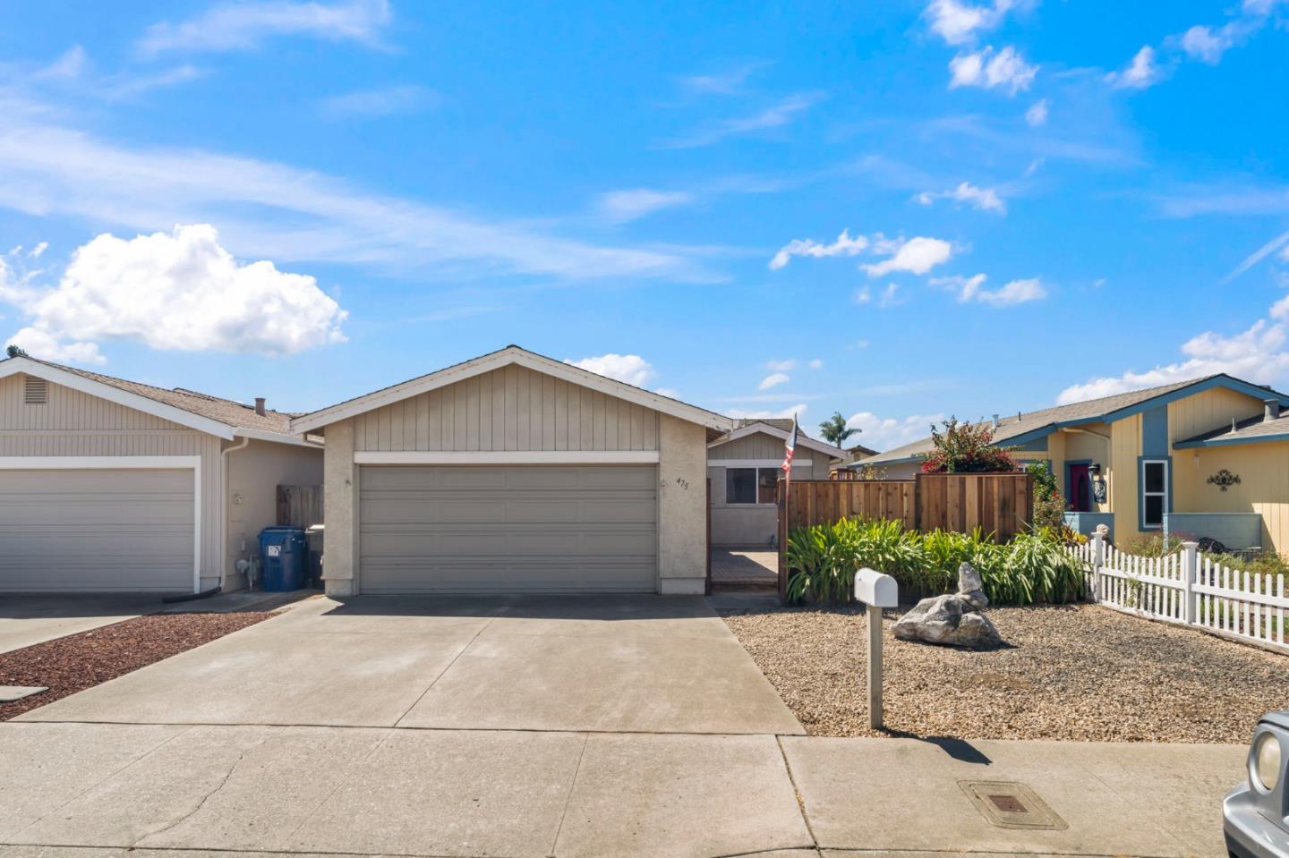 475 Vivienne Drive — photo
