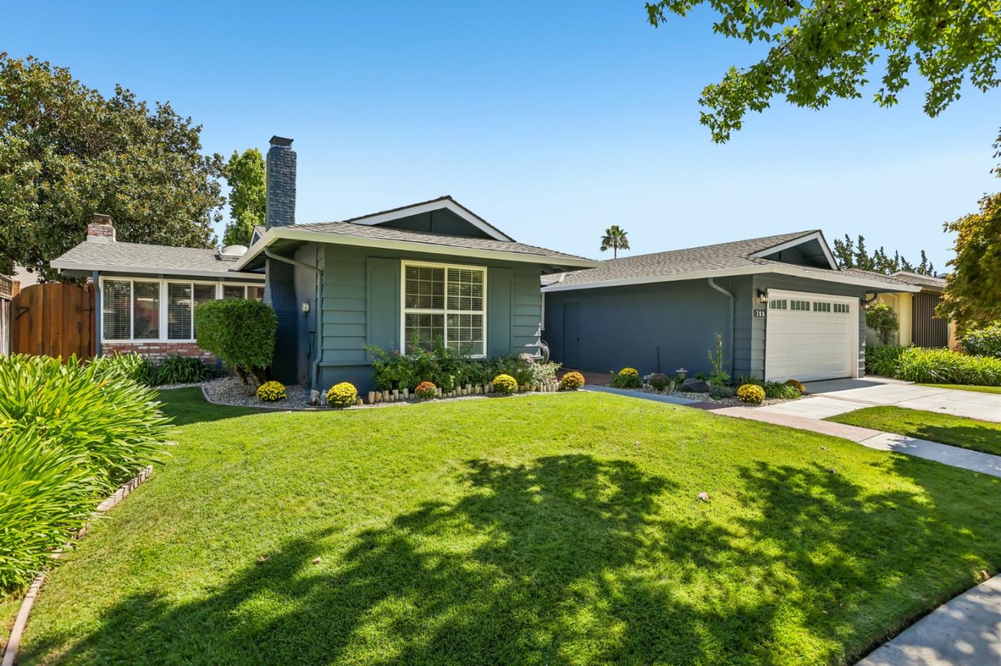 208 Colibri Court — photo