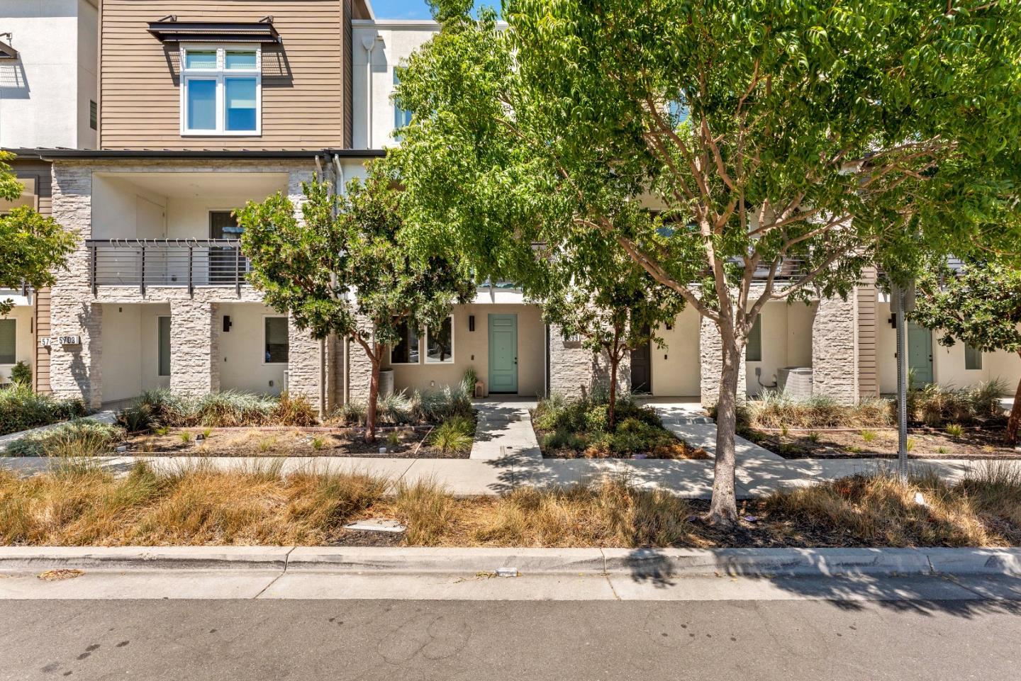 5699 El Dorado Lane — photo