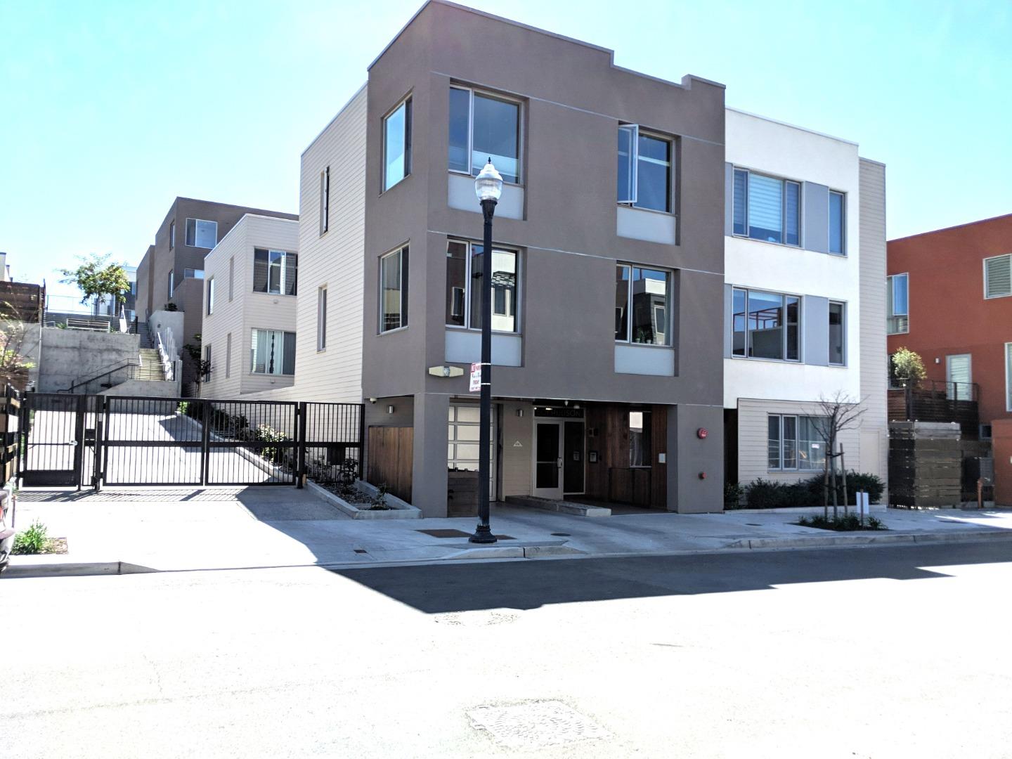 501 Hudson Avenue 304 — photo