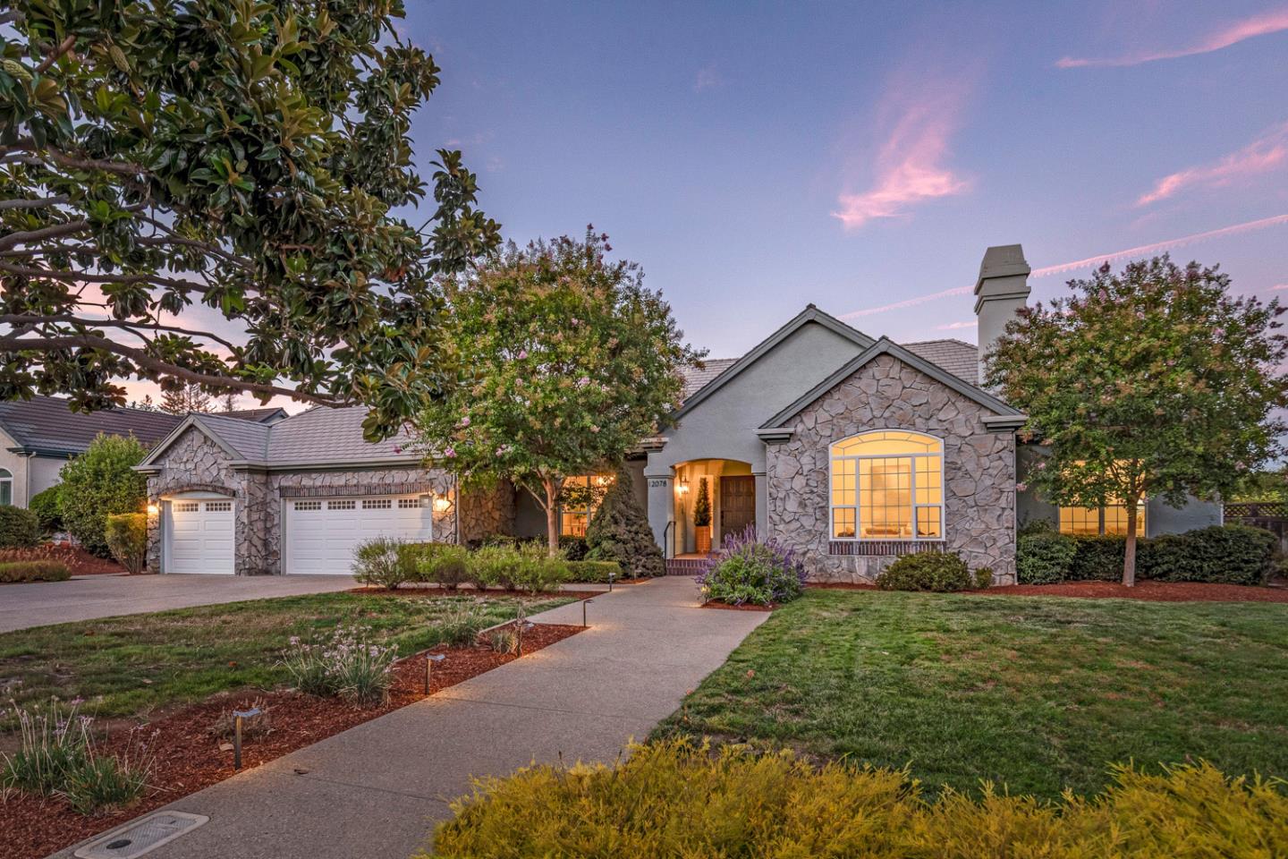12078 Beauchamps Lane — photo