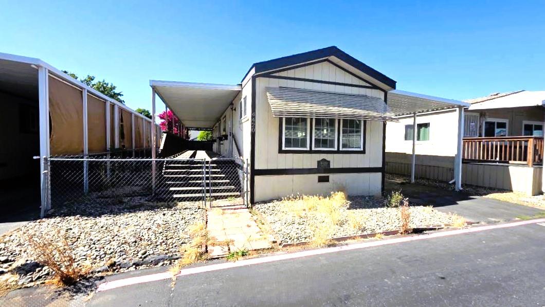 4420 Trojan Way — photo