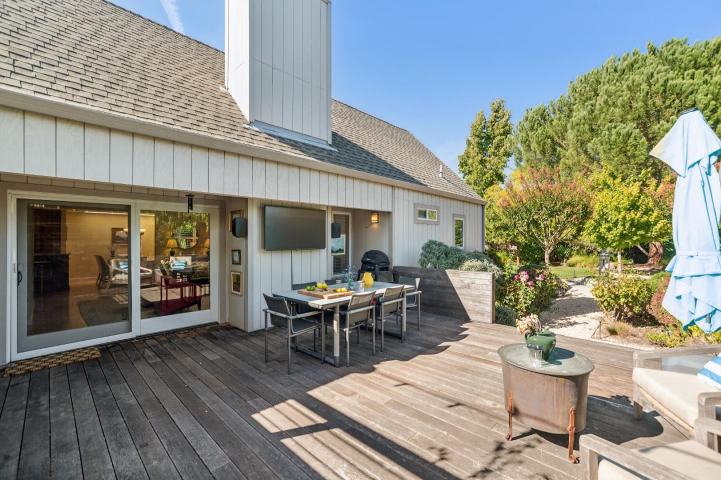 363 Dahlia Drive — photo