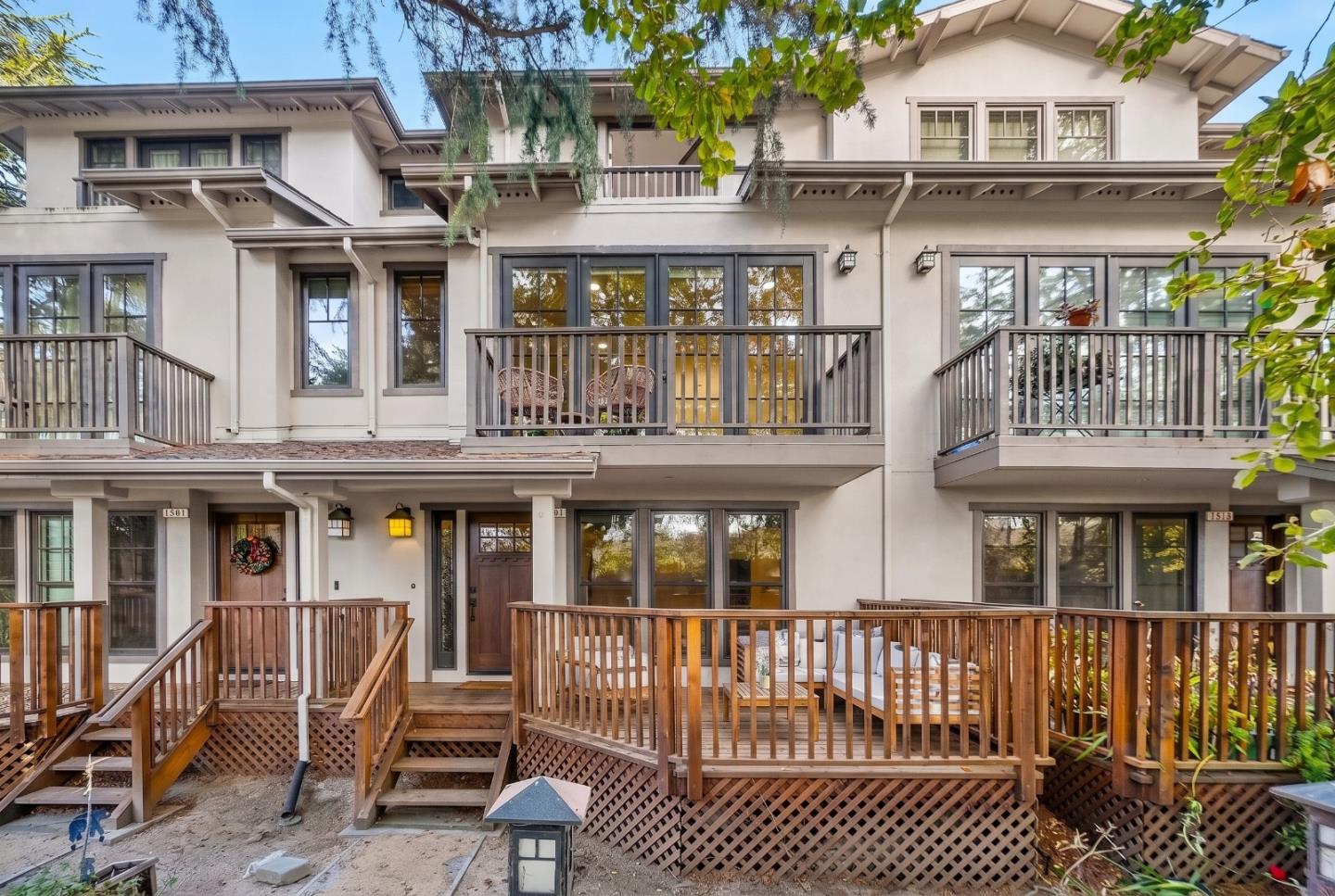 1507 Hummingbird Place — photo