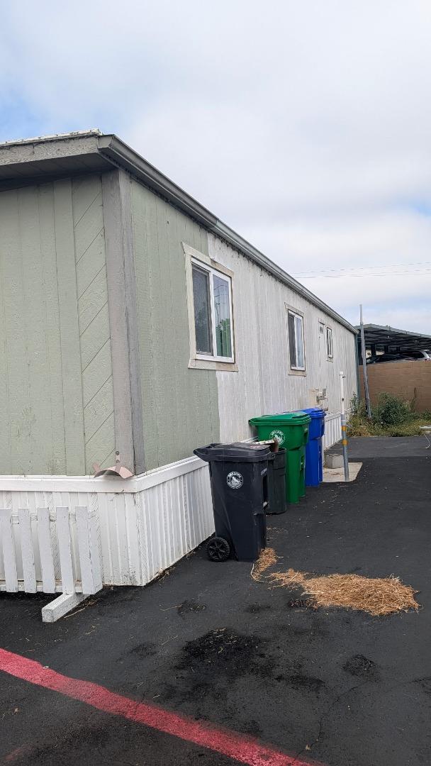 Home in SAN LEANDRO, CA 94579 — photo 2