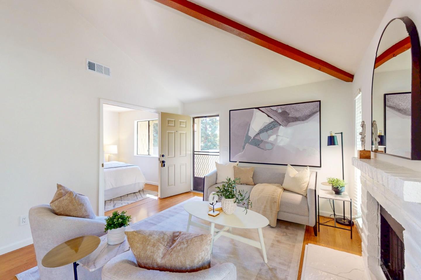 5701 Makati Circle E — photo