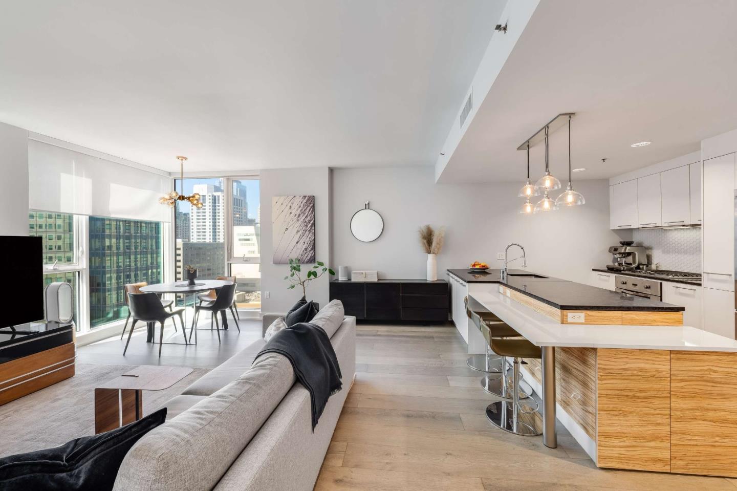 631 Folsom Street 15B — photo