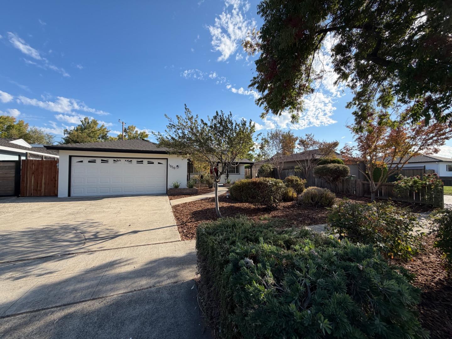 Home in SAN JOSE, CA 95124 — photo 2