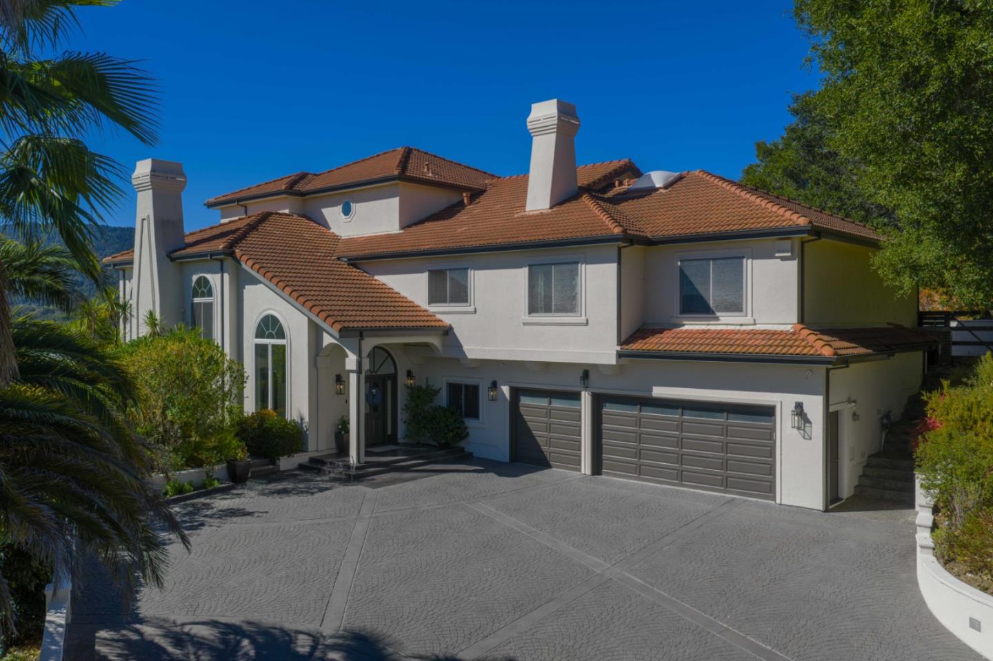 643 West Glen Way — photo