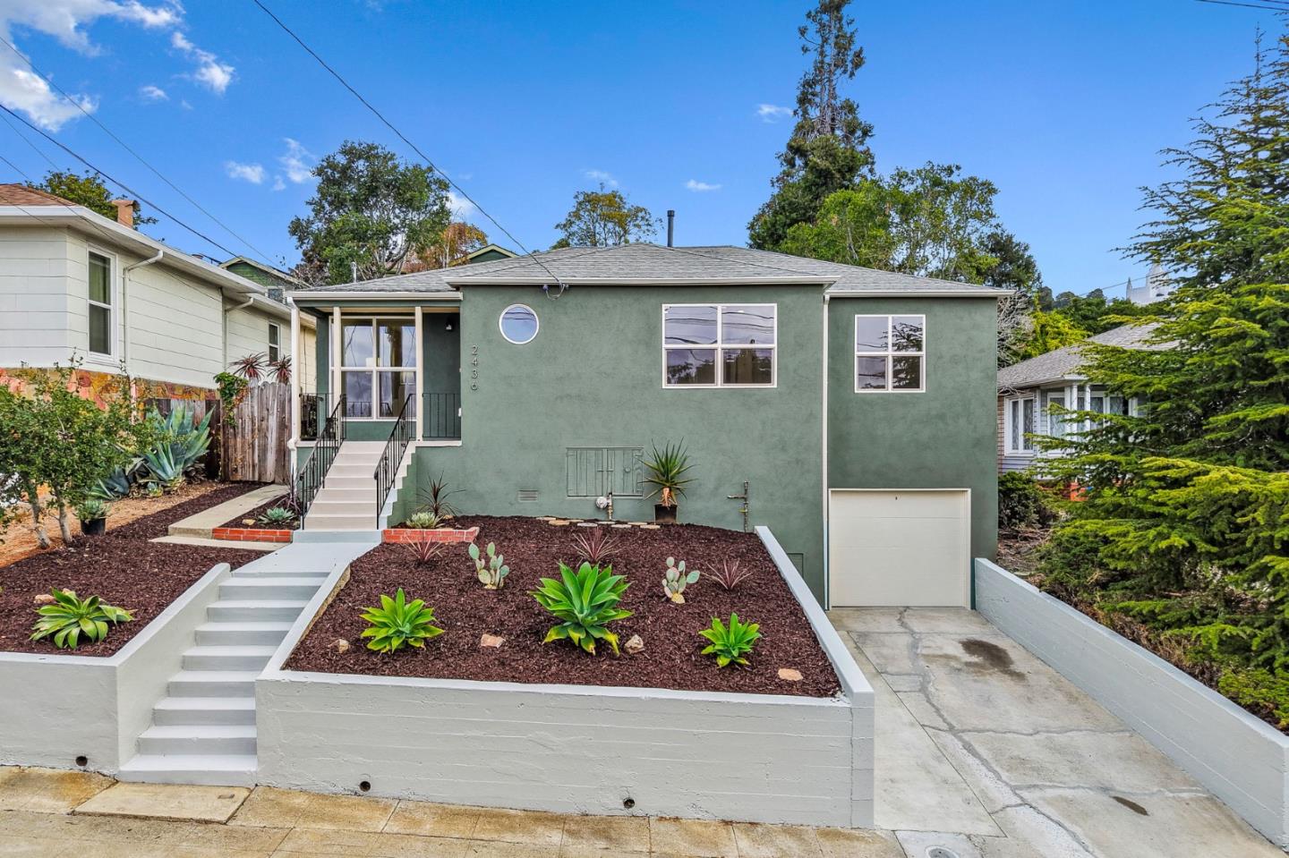 2436 Potomac Street — photo