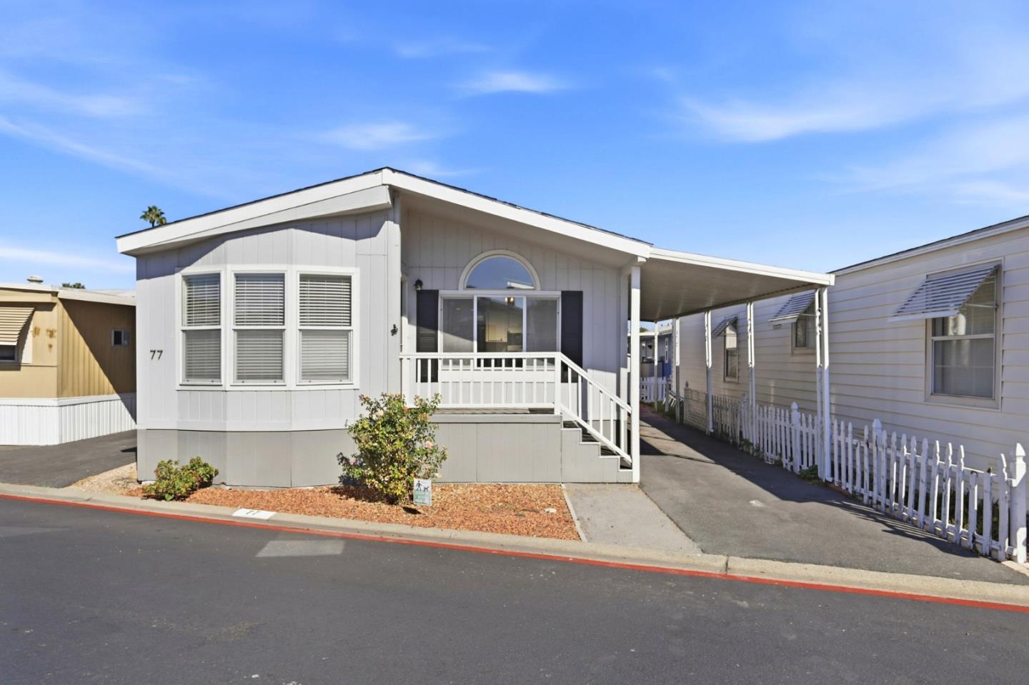 600 East Weddell Drive — photo