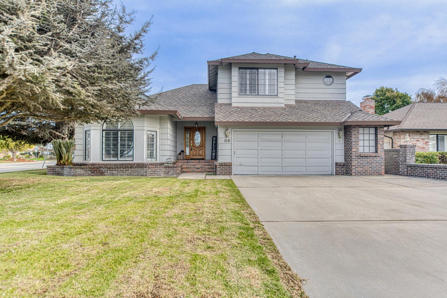 1101 Loyola Drive — photo
