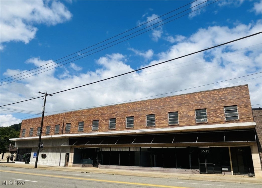 3539 Main Street — photo