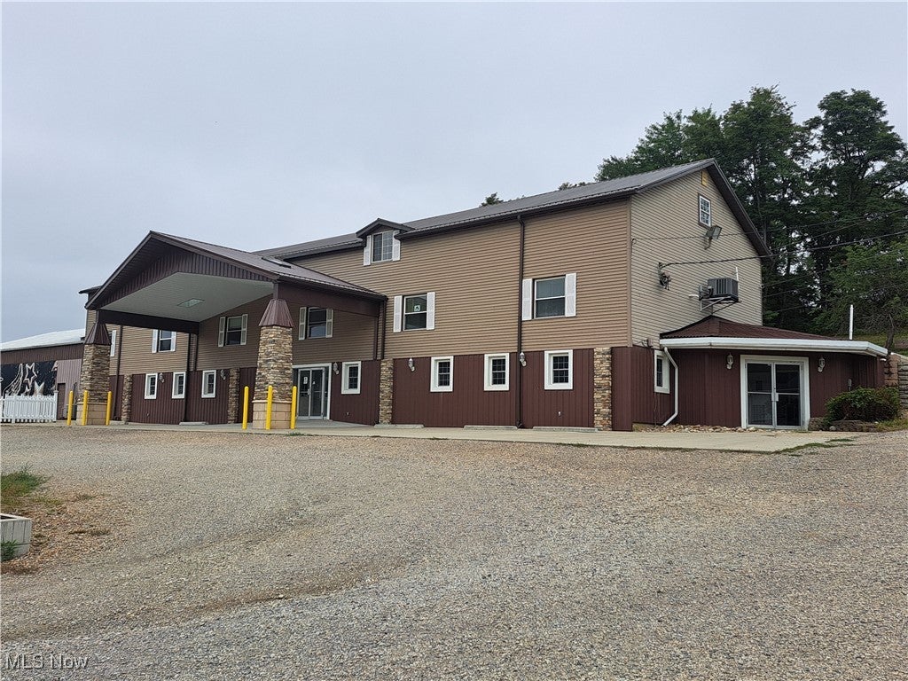 47445 National Road — photo
