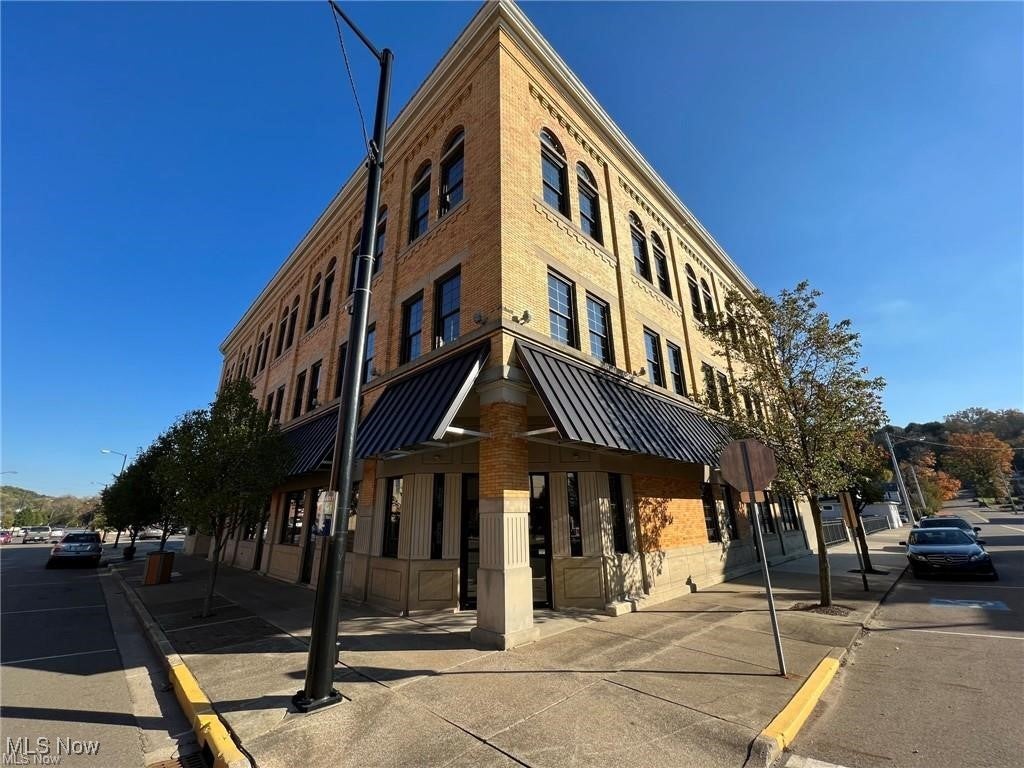 202 E 3rd Street — photo