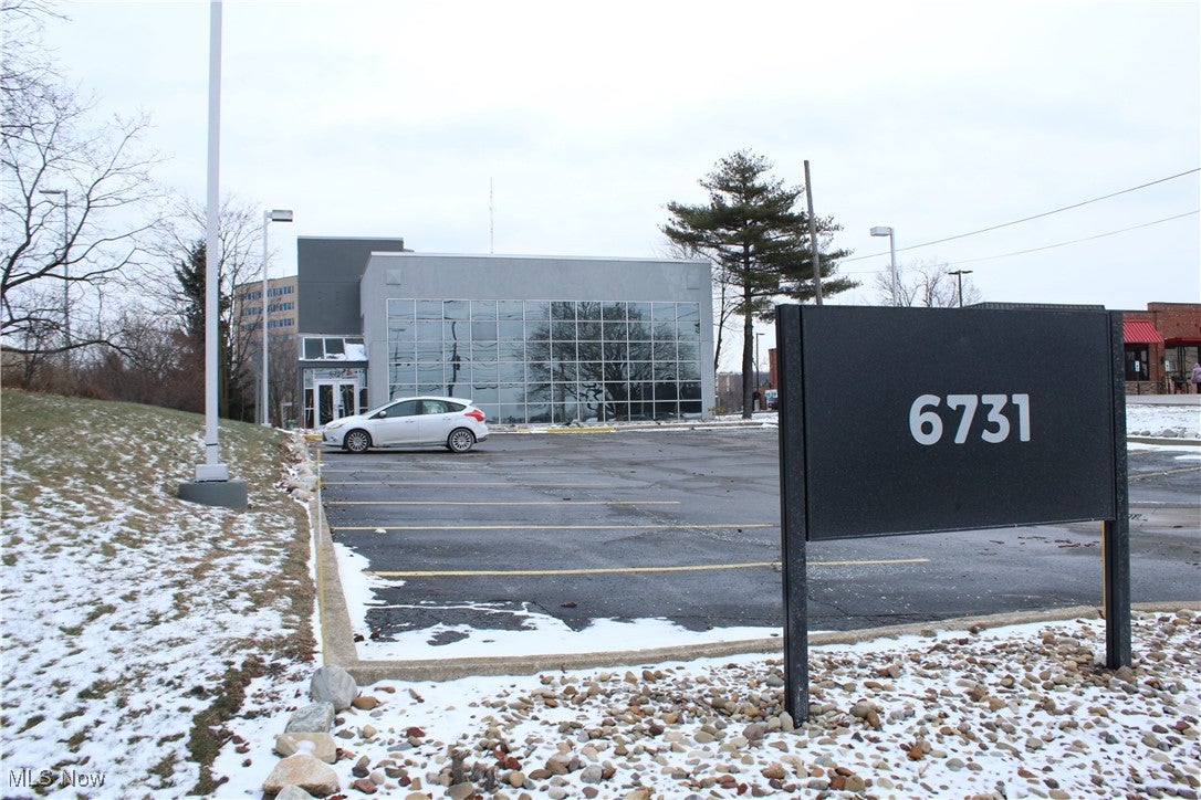 6731 Ridge 3a — photo