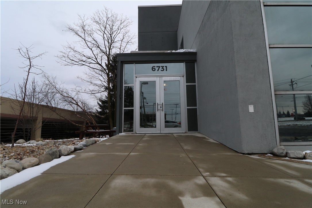 6731 Ridge M01 — photo