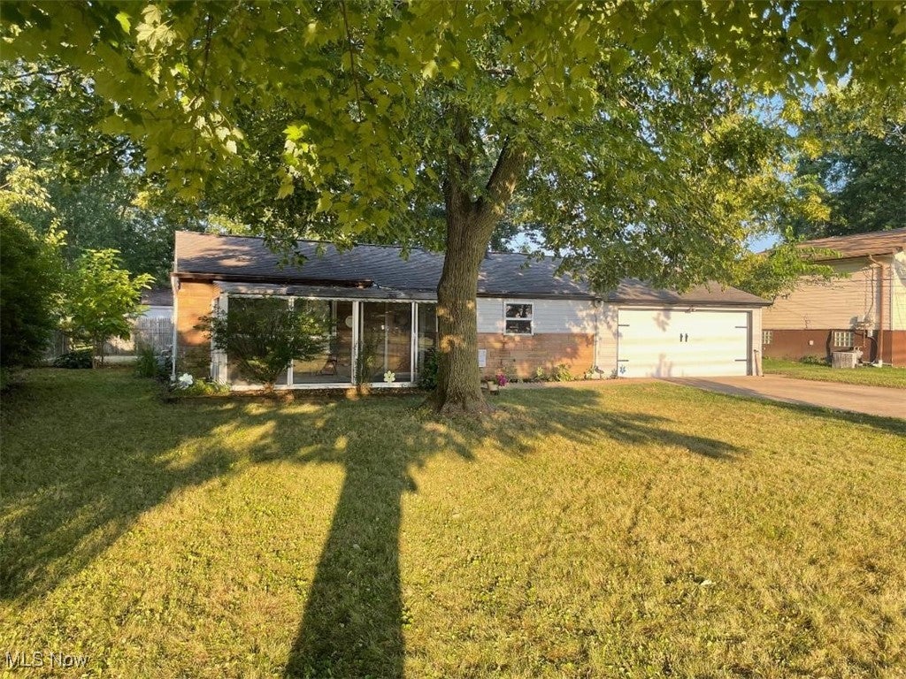 5741 Jaycox Road — photo