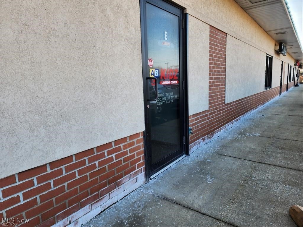 511 N Abbe Road E, Elyria, OH 44035 — photo 3