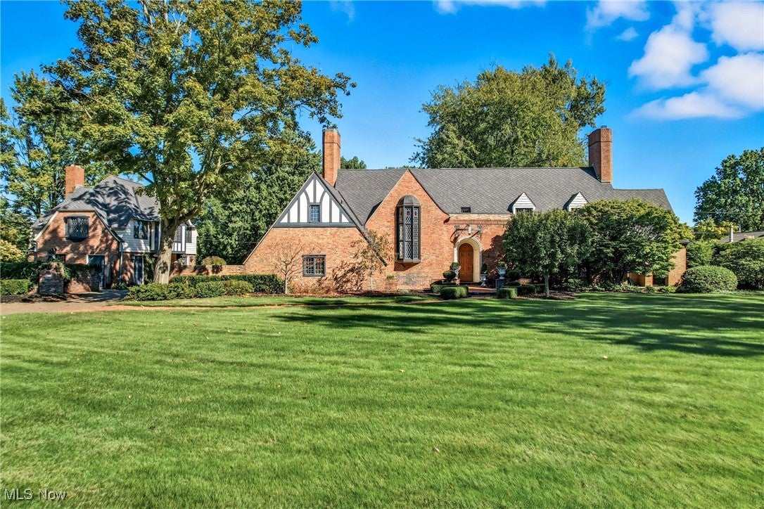 740 Fairway Drive — photo