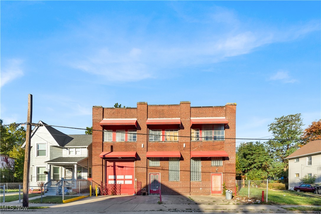 2032 W 105th Street — photo
