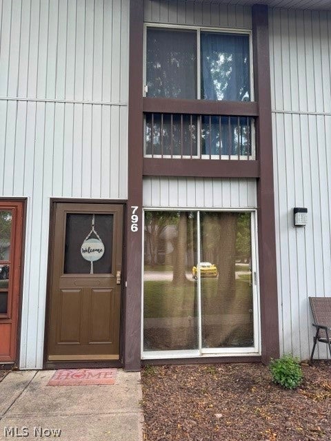 796 Pipes Court 1604 — photo