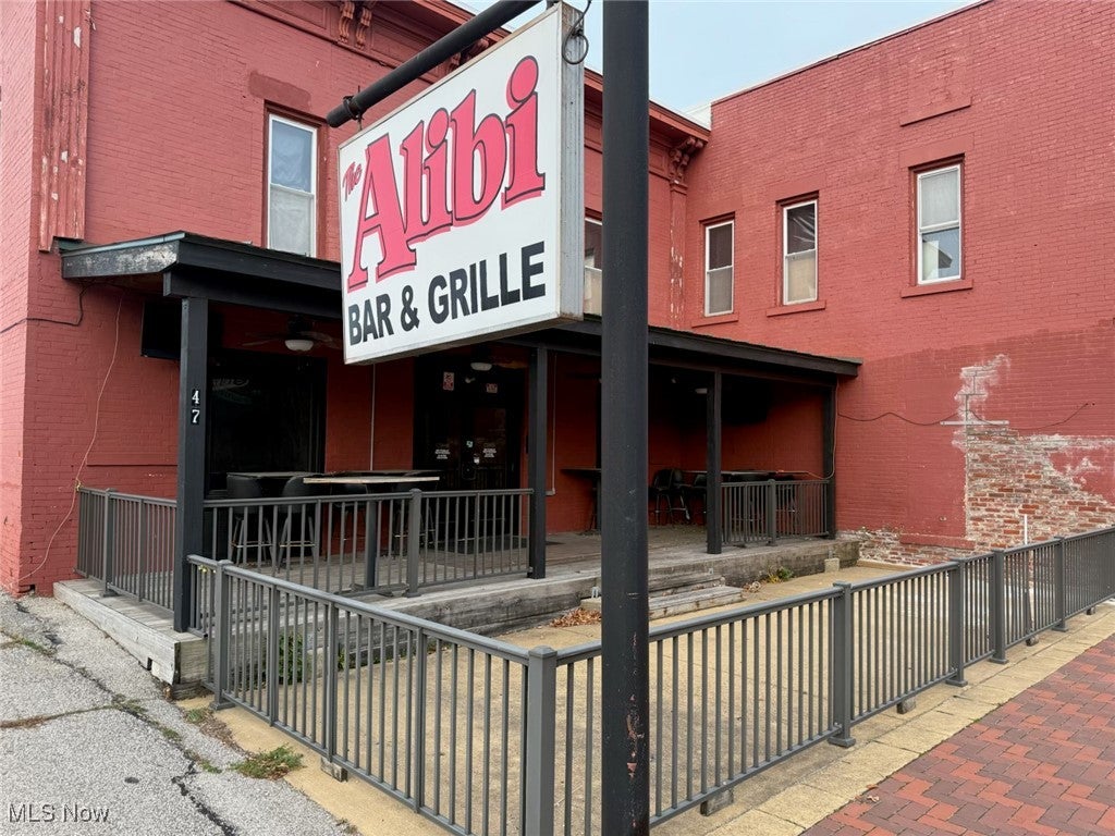 47 W Main Street — photo
