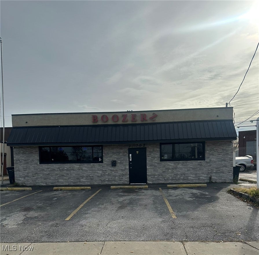 21702 Saint Clair Avenue — photo