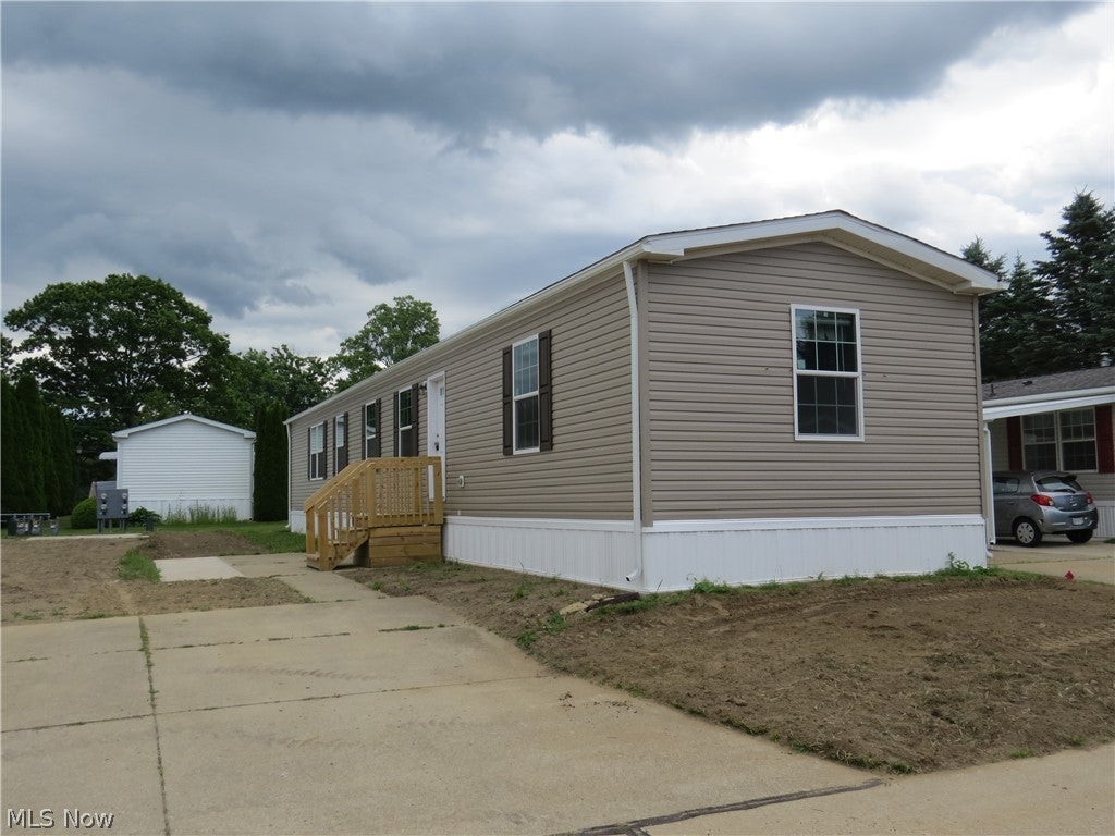 2663 Lake Breeze Drive — photo