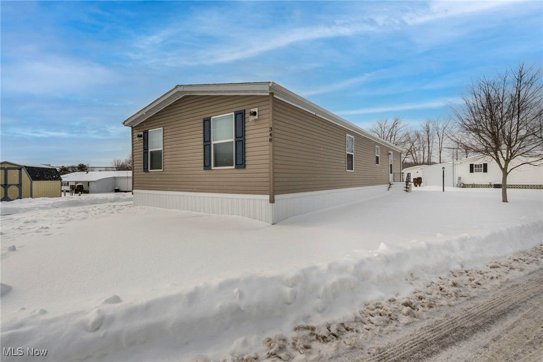 348 Robin Drive, Elyria, OH 44035 — photo 2