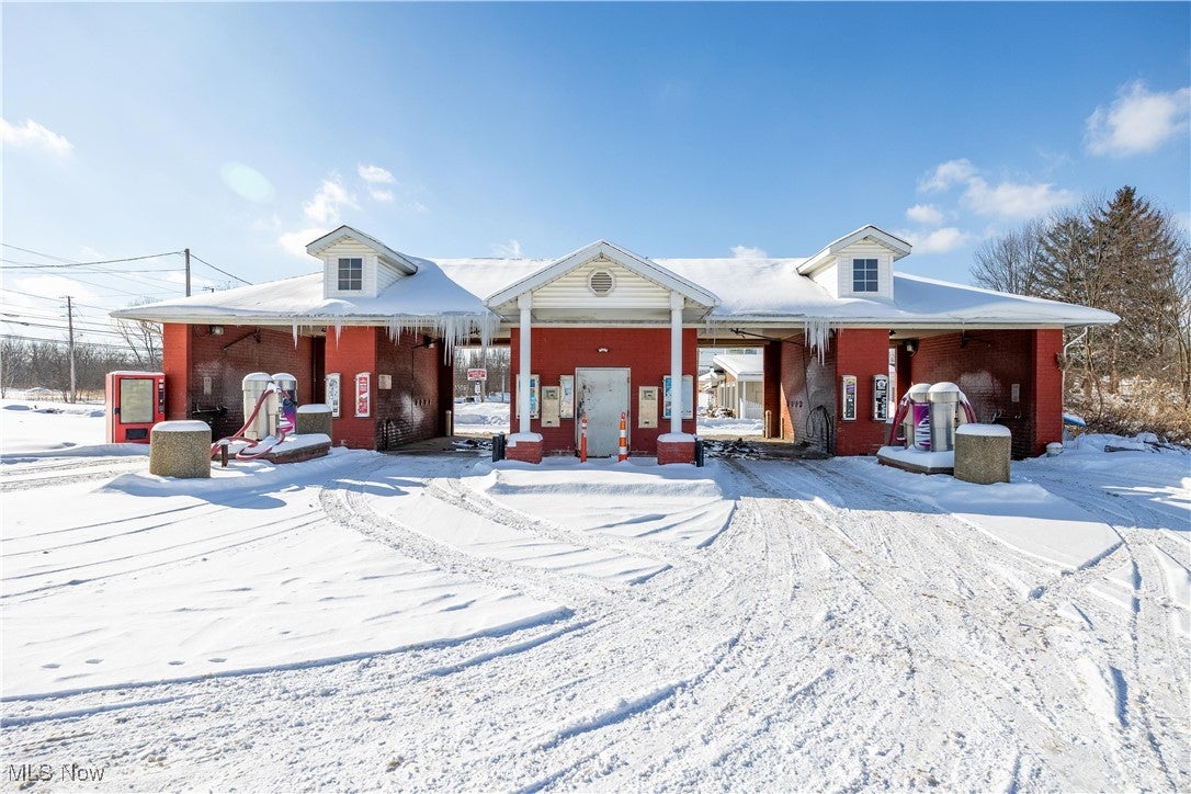 247 W Aurora Road — photo