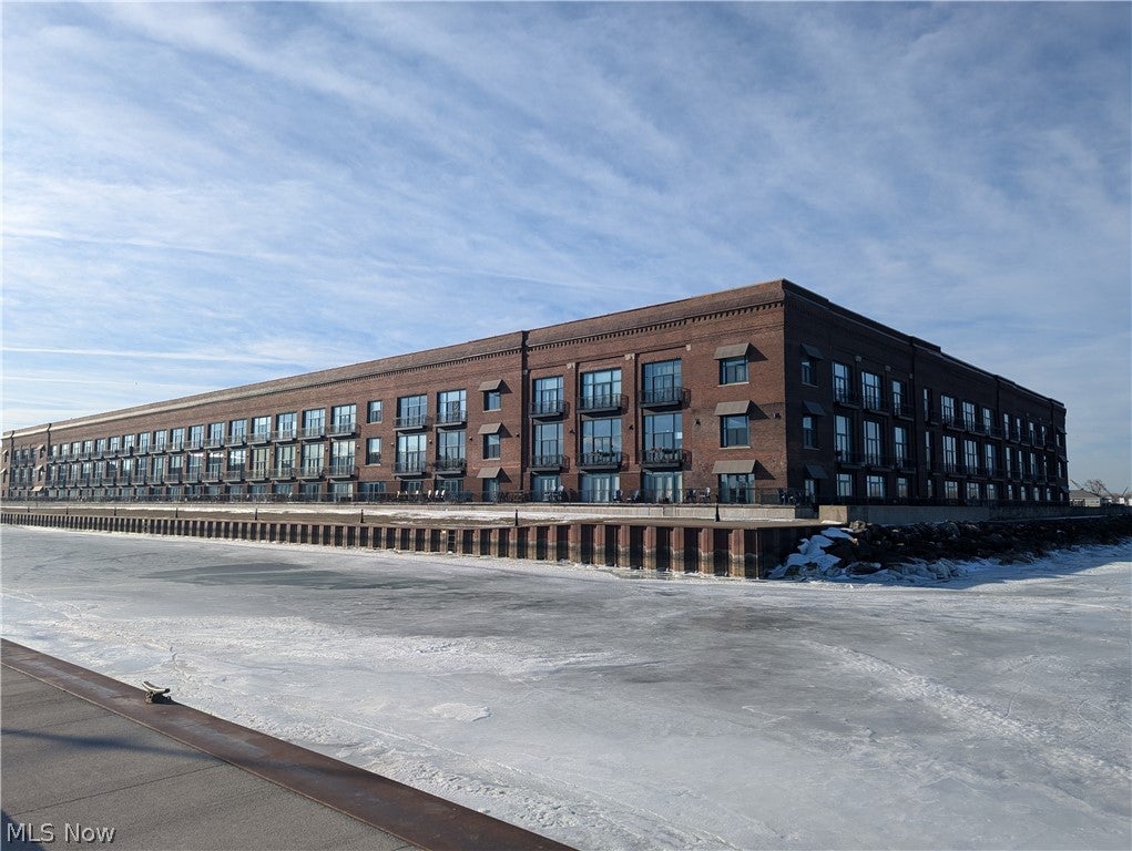 401 W Shoreline Drive 130 — photo